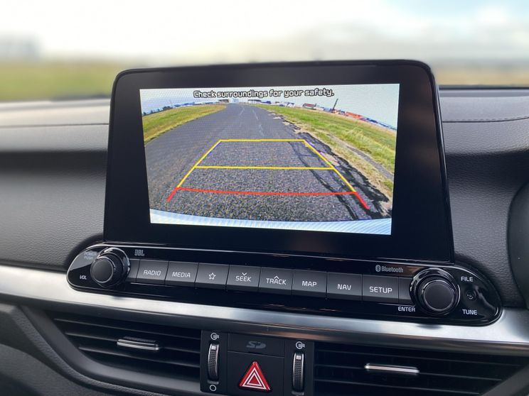 2020 Kia Cerato GT v Honda Civic RS