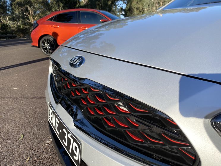 2020 Kia Cerato GT v Honda Civic RS