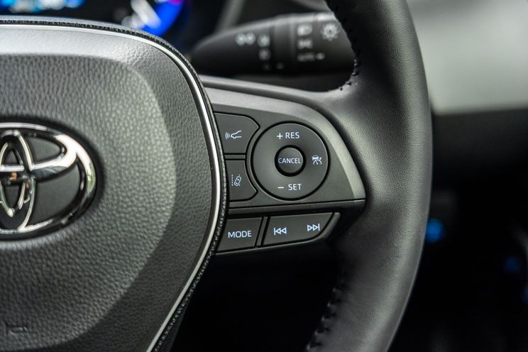 2020 Hyundai i30 v Toyota Corolla