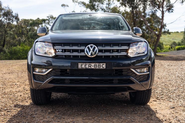 2020 Isuzu D-Max v Volkswagen Amarok V6