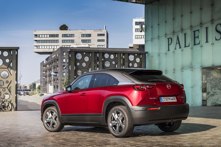 Mazda CX-5 and CX-8 launching in 2022 with electrified inline-sixes