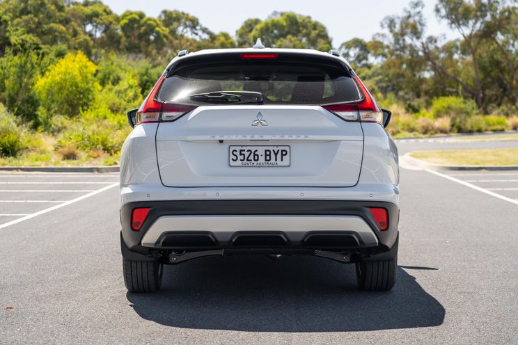 2021 Mitsubishi Eclipse Cross Aspire v Mazda CX-5 Maxx Sport comparison