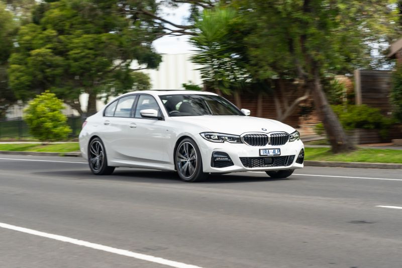 2020 BMW 330i review