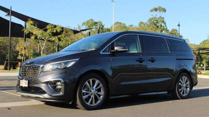 2020 Kia Carnival Platinum V6 review