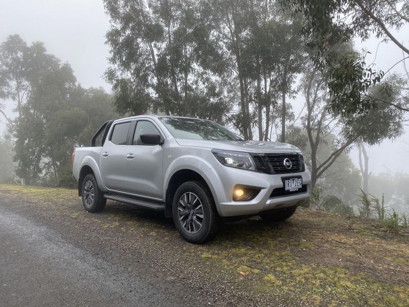 2020 Nissan Navara ST review