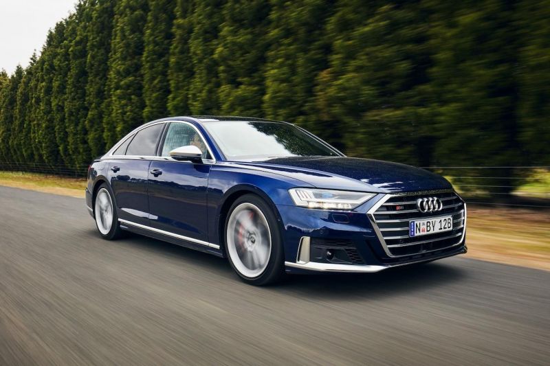 2020 Audi S8 Review