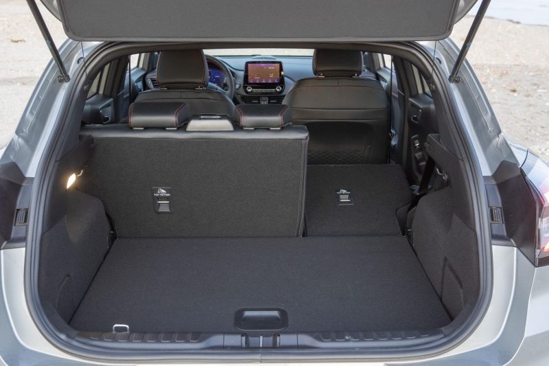 ford puma trunk space