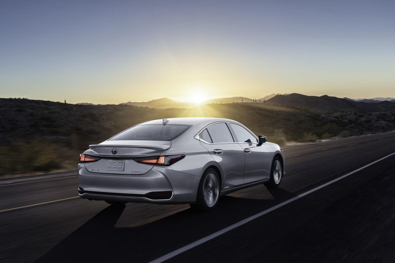 Lexus es350 2022
