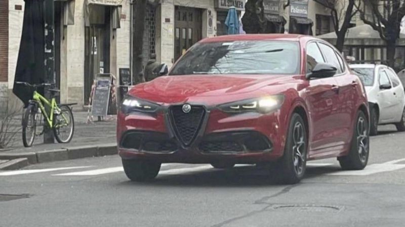 Alfa Romeo Stelvio Image