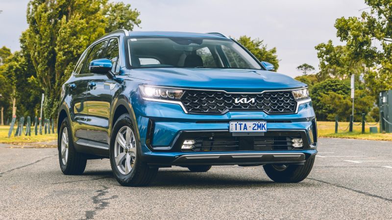 2022 Kia Sorento S V6 FWD review