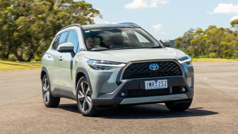 2023 Toyota Corolla Cross Atmos AWD Hybrid review