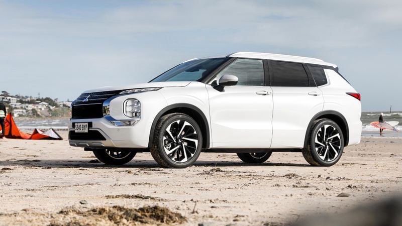 Mitsubishi Outlander Hero