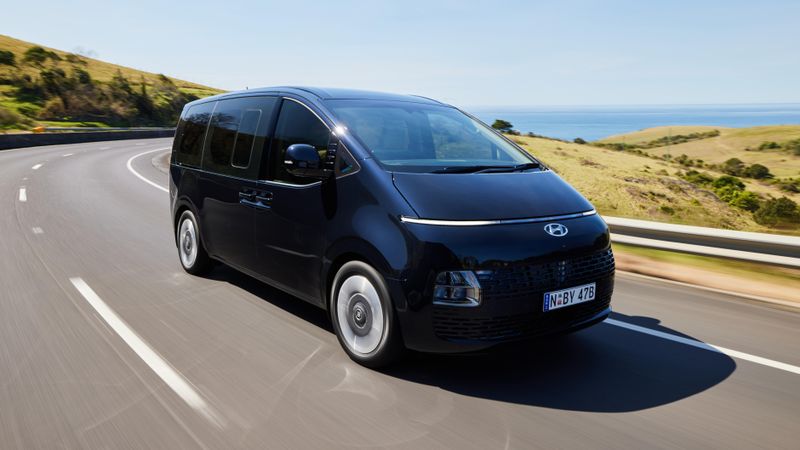 Hyundai Staria Hero