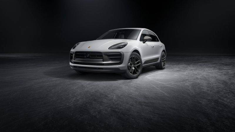 Porsche Macan Hero