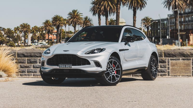 Aston Martin DBX Image