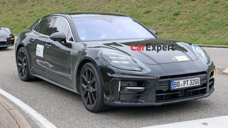 Porsche Panamera Hero