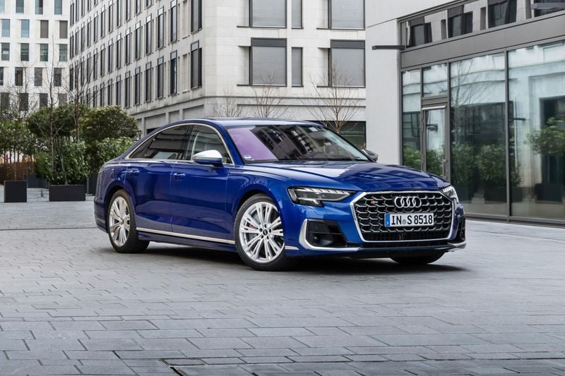 Audi S8 Image