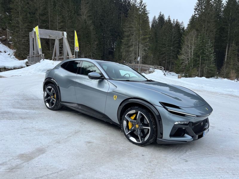 Ferrari Purosangue Image