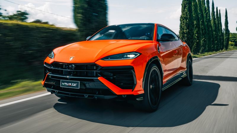 Lamborghini Urus Hero