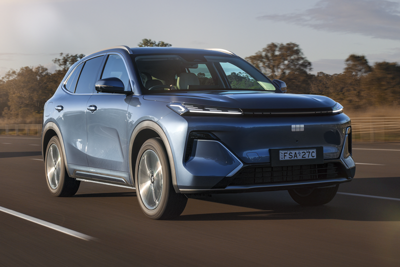 2027 Geely Starray EM-i AWD review Hero