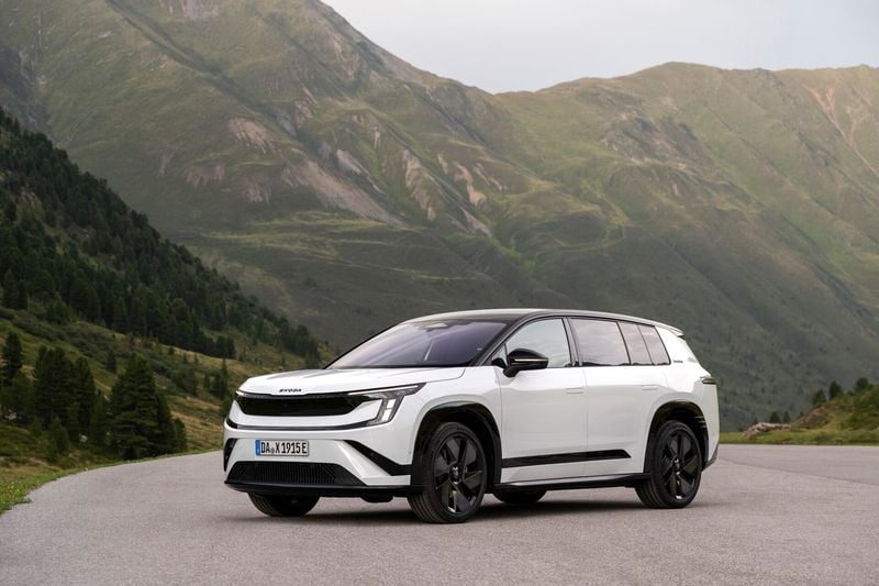 Hero image of a new Skoda Peaq available with CarExpert deals.