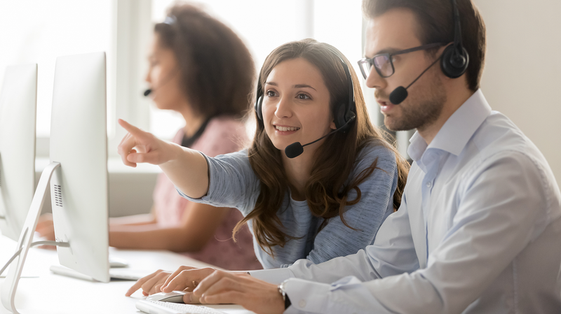 CarExpert New Car Specialists helping a buyer over the phone