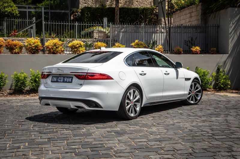 Jaguar XF Image