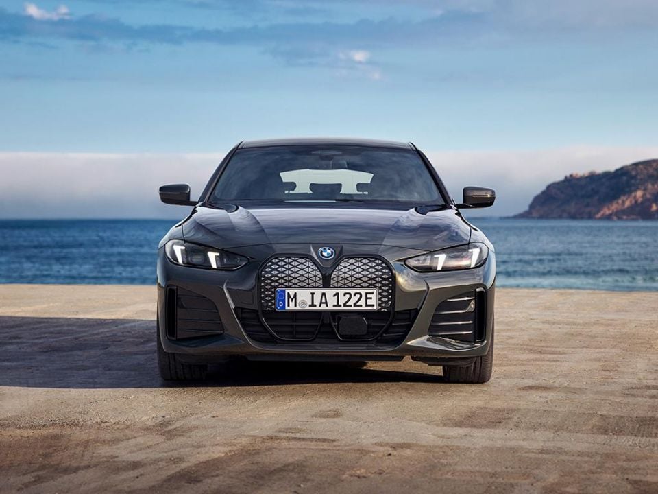 2026 BMW I4eDrive35 P90546605 HighRes Overseas Model Shown