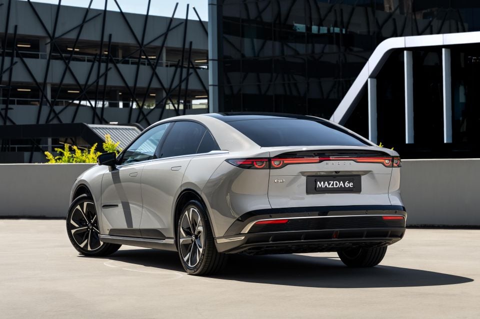2026 Mazda 6e HR 11