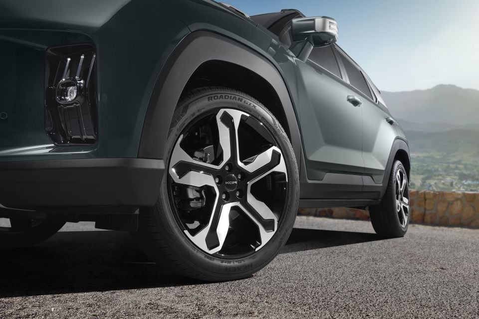 2026 Kgm Torres Hybrid 2