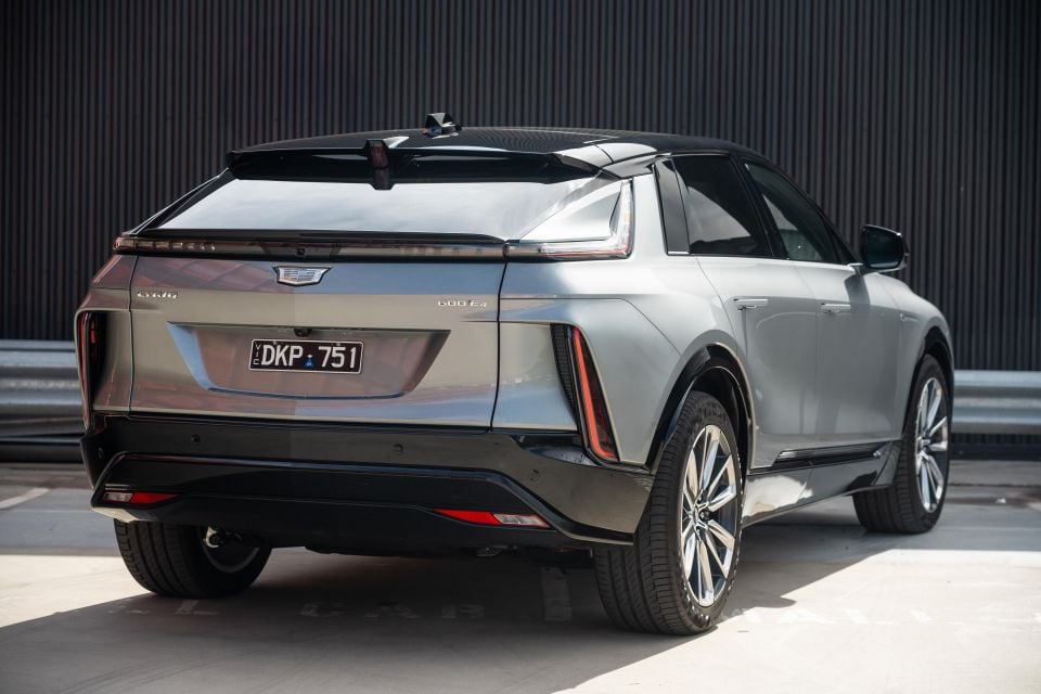 Cadillac Lyriq Sport MY25 Stills 19