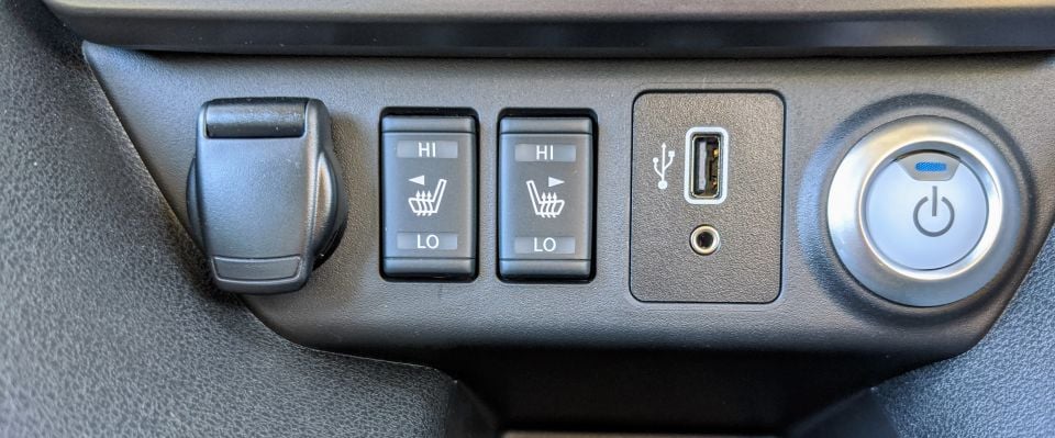 Very accessible connections in the Nissan Leaf