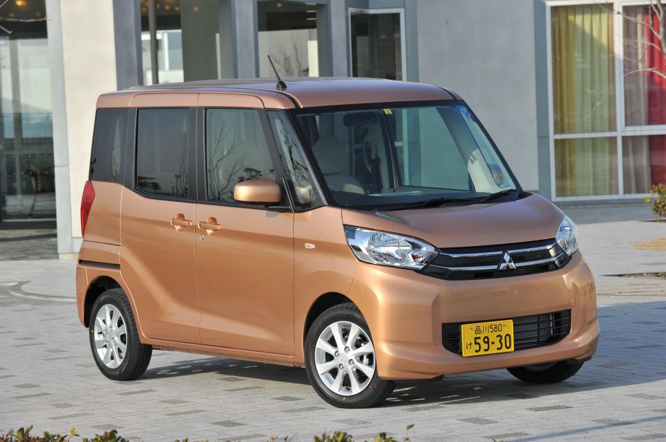 Mitsubishi eK Space