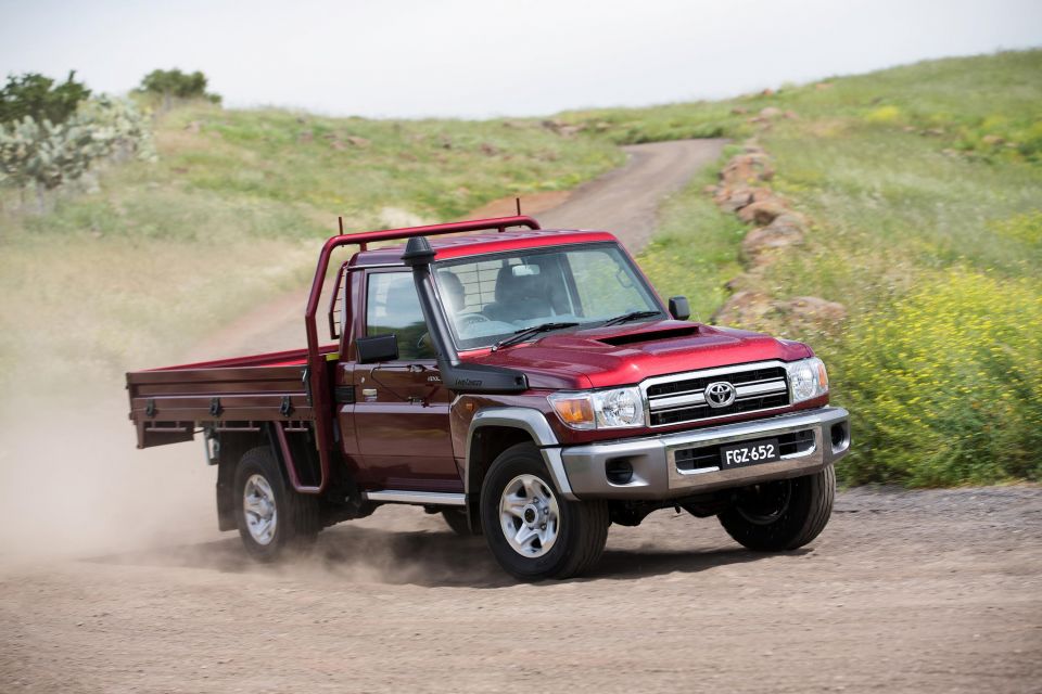 70 Series Single Cab Chassis