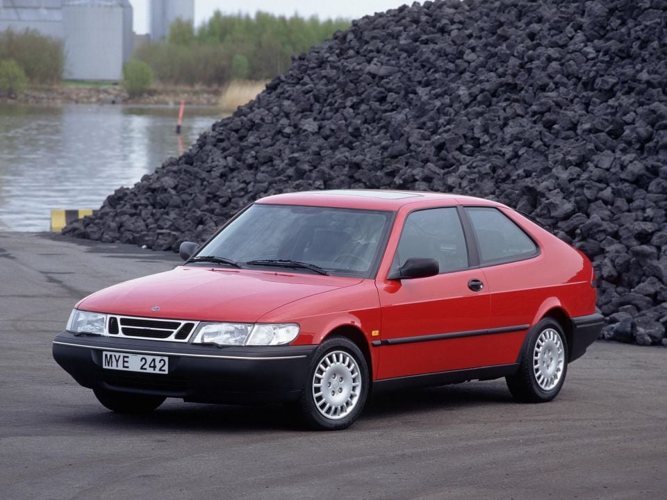900