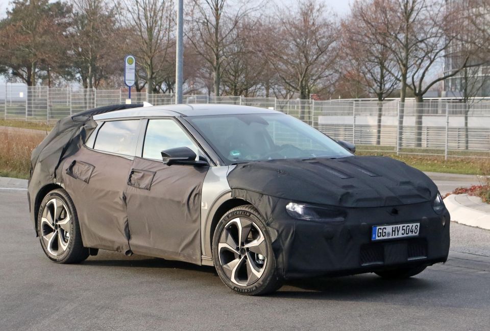 Kia CV