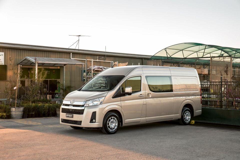 Super LWB with option pack