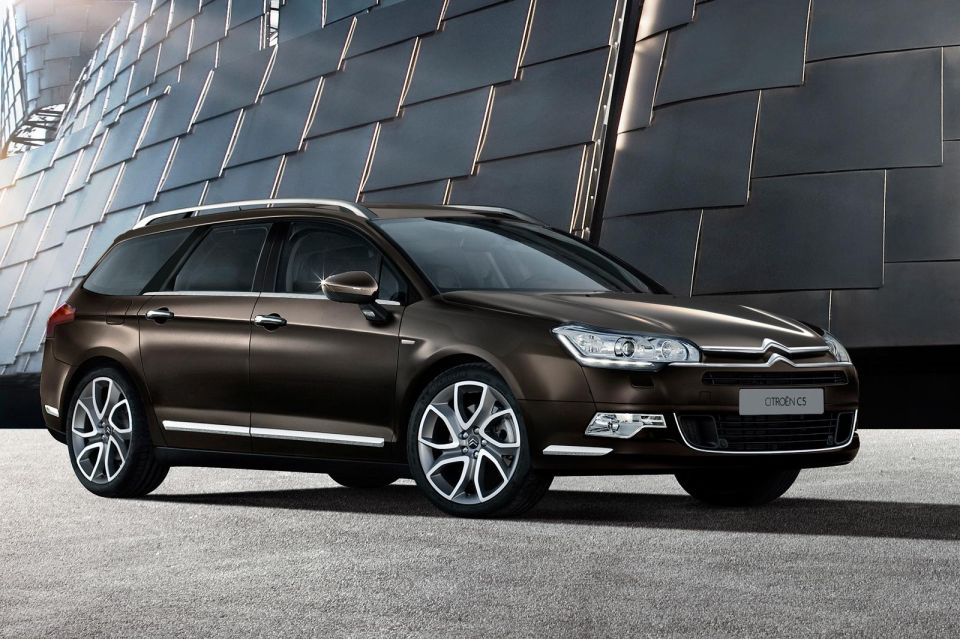 Pictured: second-generation Citroen C5
