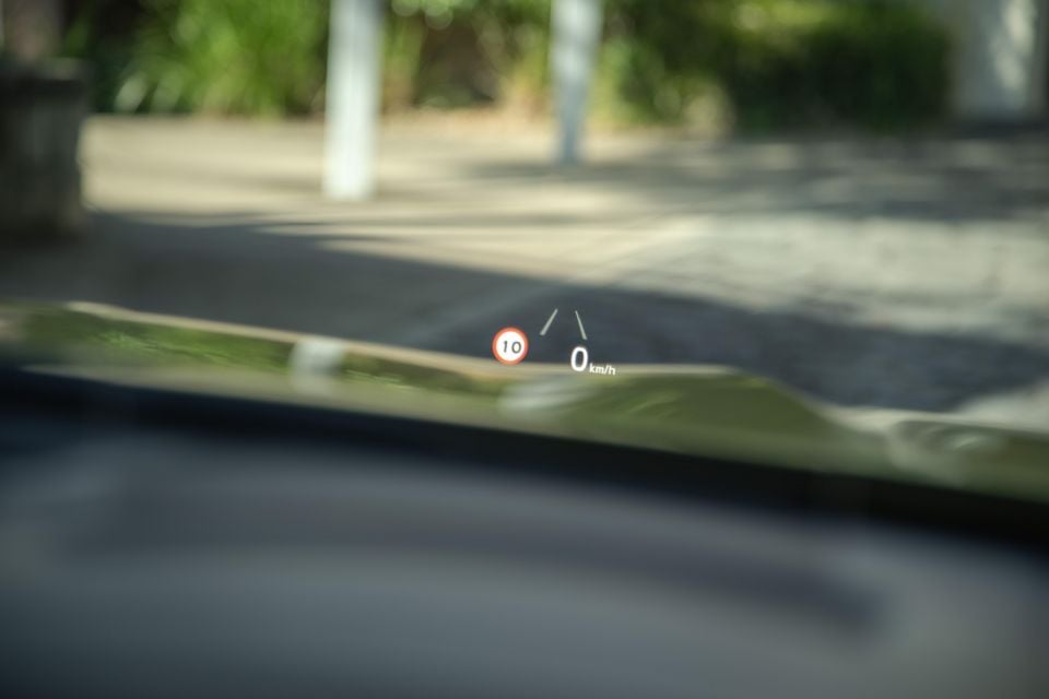 Pictured: head-up display in a Kia Seltos GT-Line