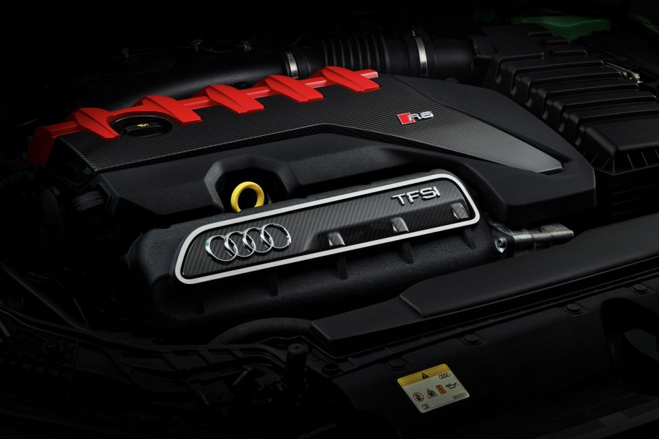 Engine compartment