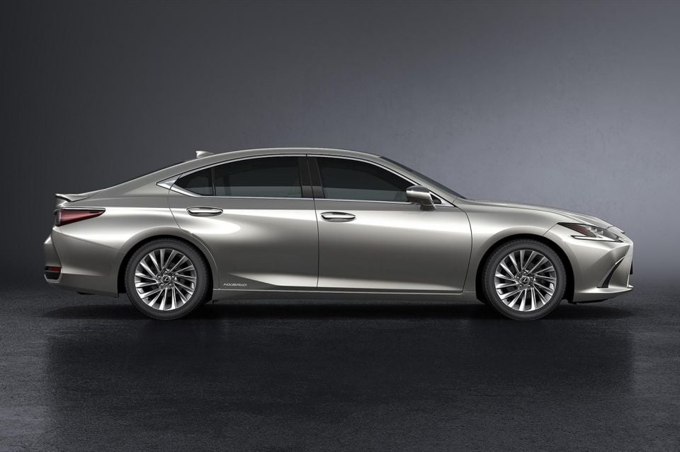 Pictured: Lexus ES300h Sports Luxury (overseas model)