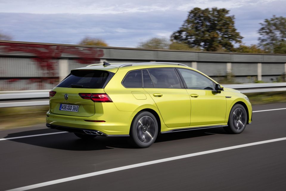 Note: Overseas model shown