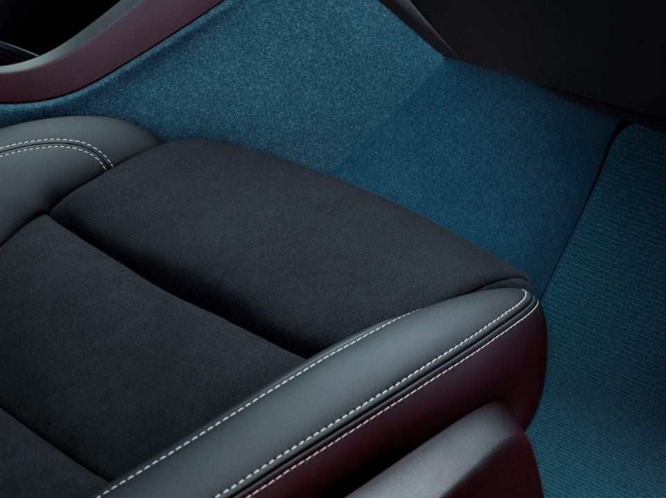 C40 Recharge Interior