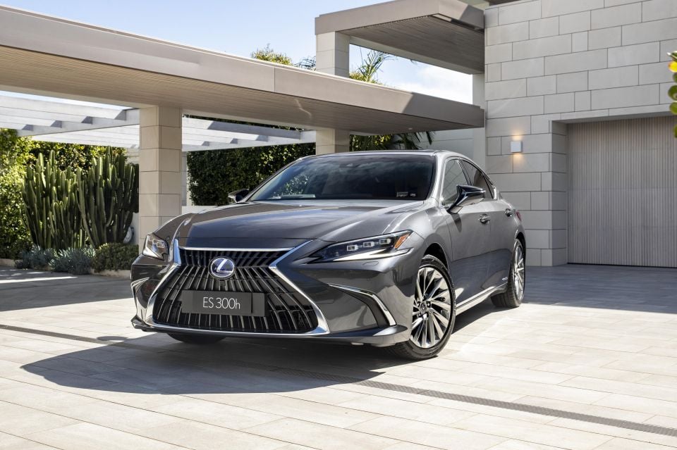 Lexus ES300h Sports Luxury