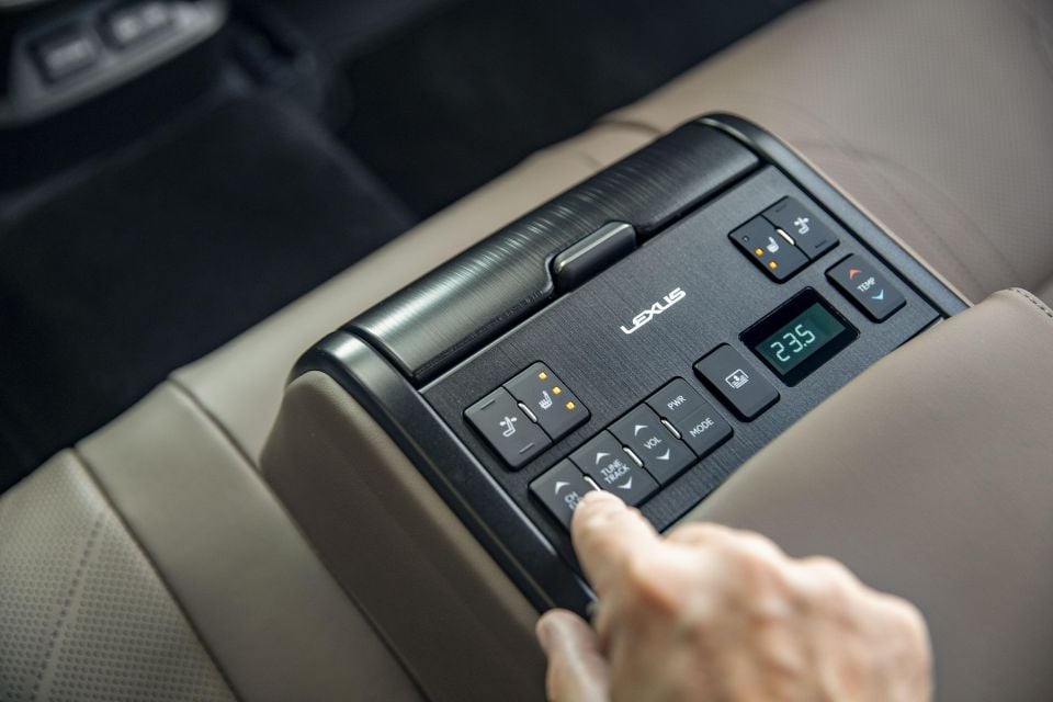 Lexus ES300h Sports Luxury