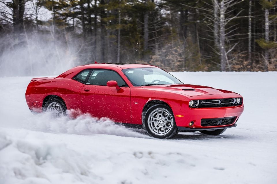 Dodge Challenger AWD