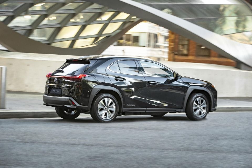 2022 UX 300e Luxury