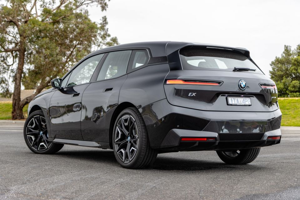 iX xDrive50 Sport