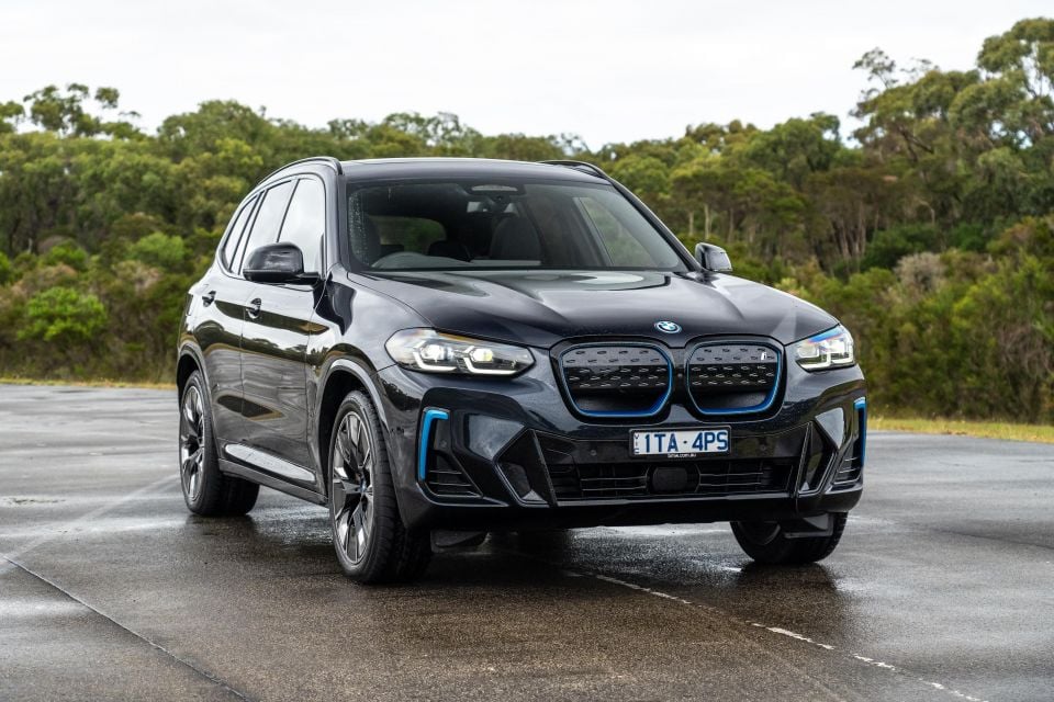 BMW iX3