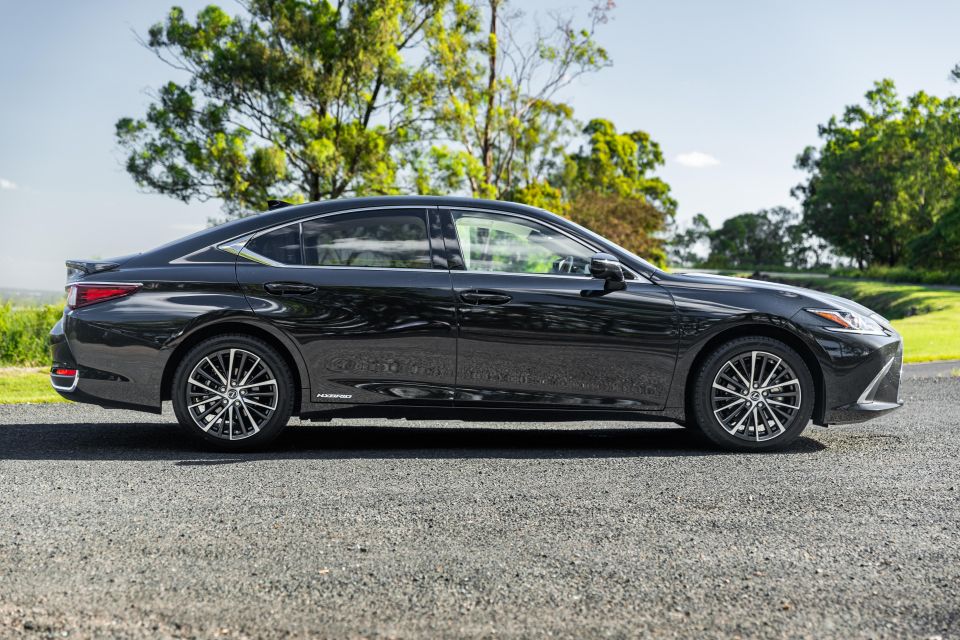 2024 Lexus ES